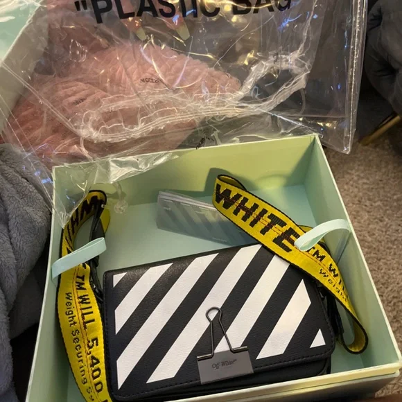 diagonal stripe motif shoulder bag - Picture 6 of 8